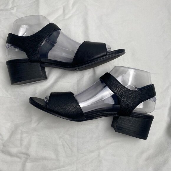 Eileen Fisher Black Pebbled Leather Ankle Strap Sandals With Block Heel Size 7.5 - Picture 2 of 7